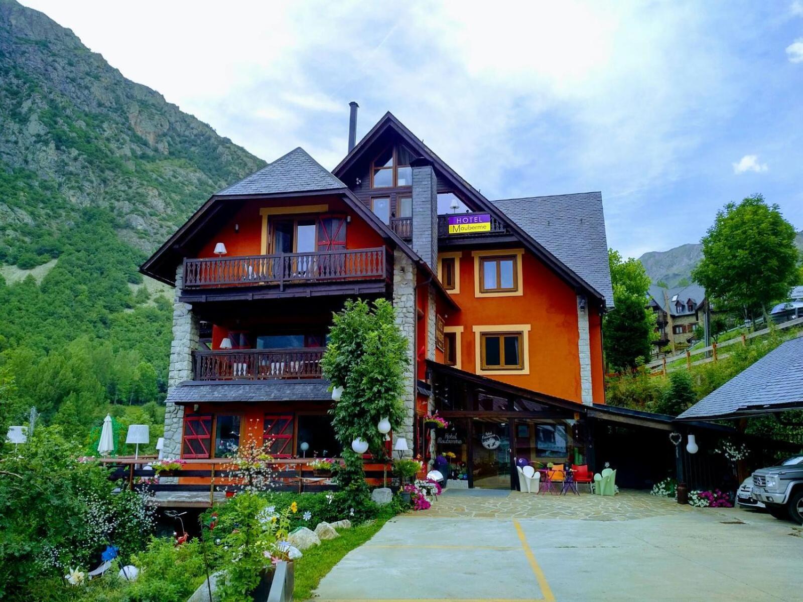 Mauberme Mountain Boutique Hotel Salardu Exterior photo