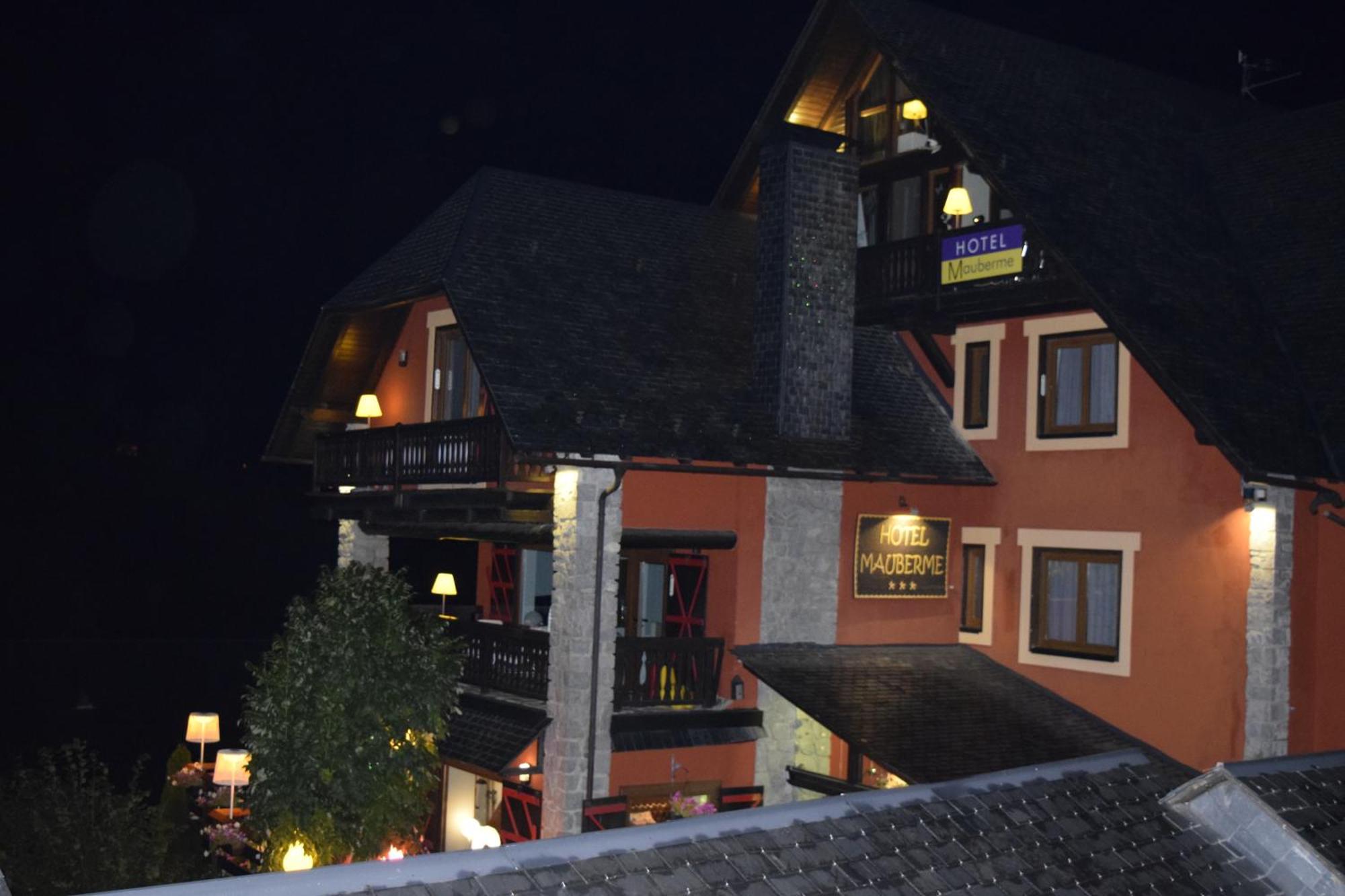 Mauberme Mountain Boutique Hotel Salardu Exterior photo