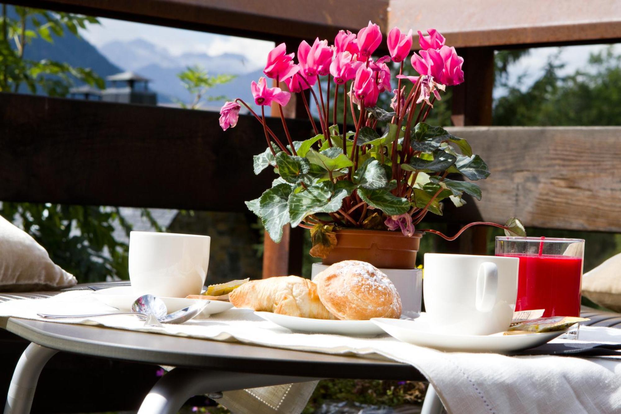 Mauberme Mountain Boutique Hotel Salardu Exterior photo
