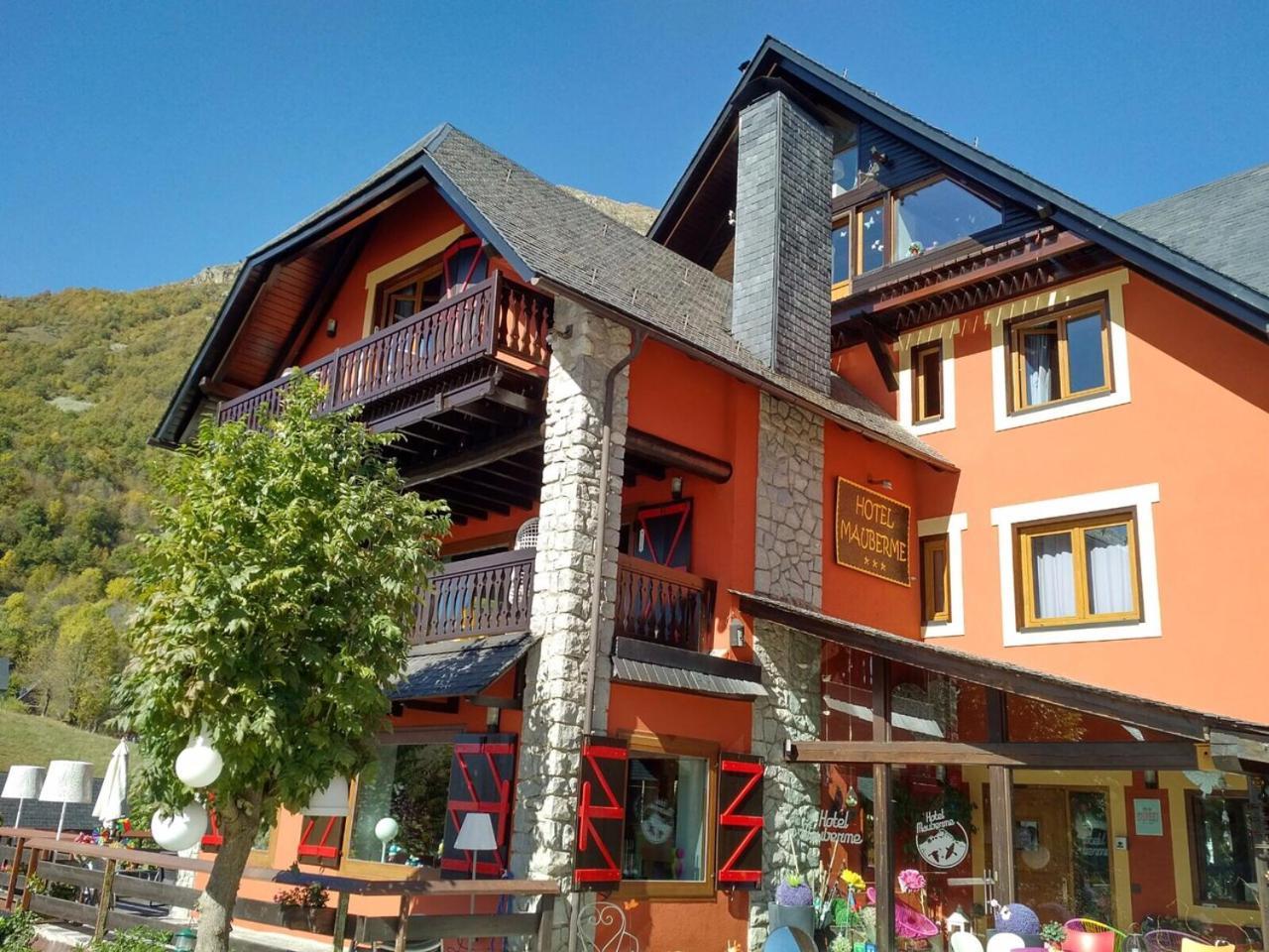 Mauberme Mountain Boutique Hotel Salardu Exterior photo